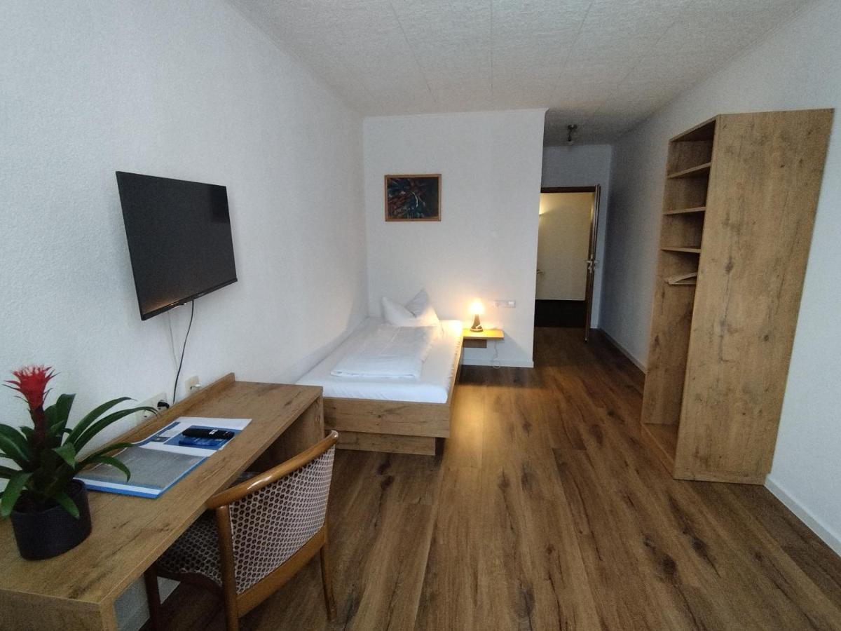 Hotel Sonnenkeller Neu-Ulm Esterno foto