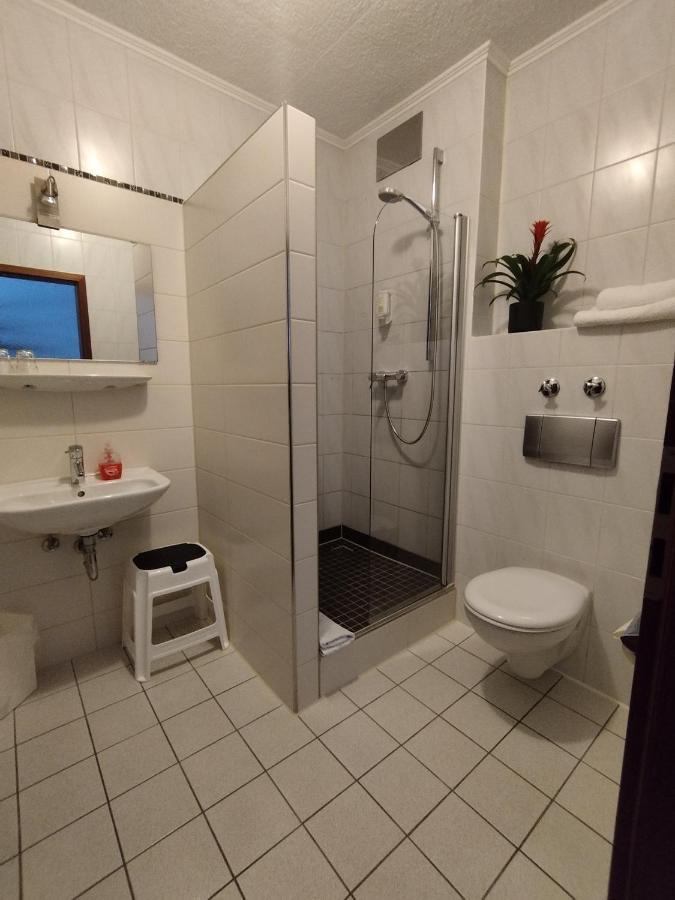 Hotel Sonnenkeller Neu-Ulm Esterno foto