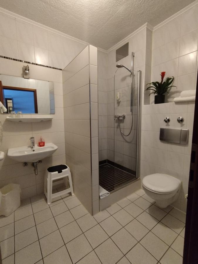 Hotel Sonnenkeller Neu-Ulm Esterno foto
